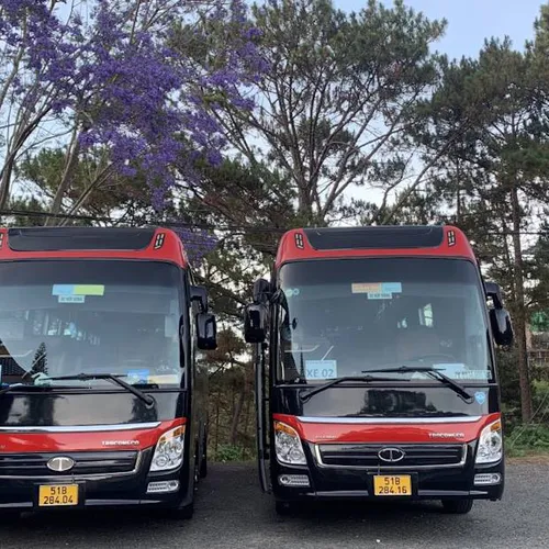 Thuê xe limousine 18 chỗ