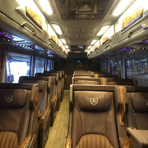 Thuê xe limousine 18 chỗ