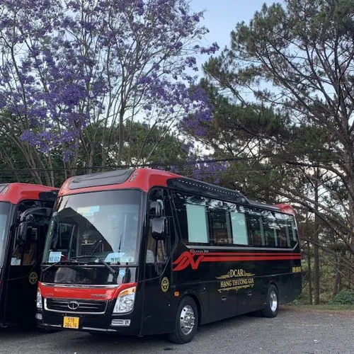 Thuê xe limousine 18 chỗ