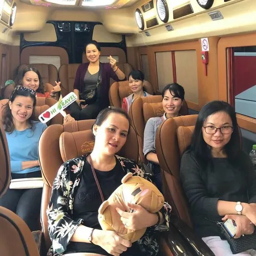 Thuê Xe Đi TP Cà Mau 4-7-16-29-45c Limousine 9-11-15-18-28c