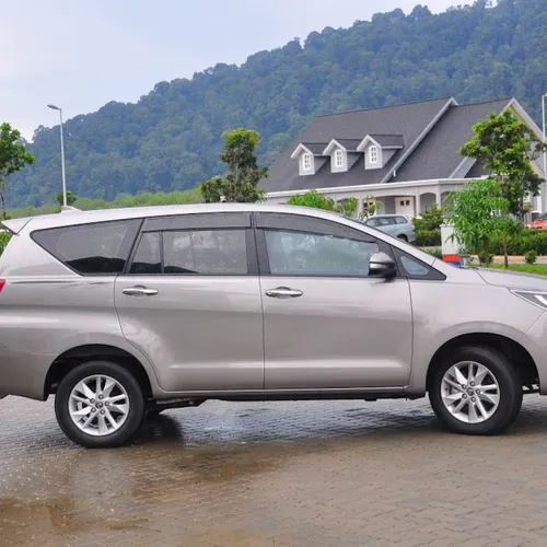 THUÊ XE 7 CHỖ ĐI MŨI NÉ GIÁ RẺ UY TÍN CHẤT LƯỢNG XE ĐỜI MỚI NHẤT 2024-2025