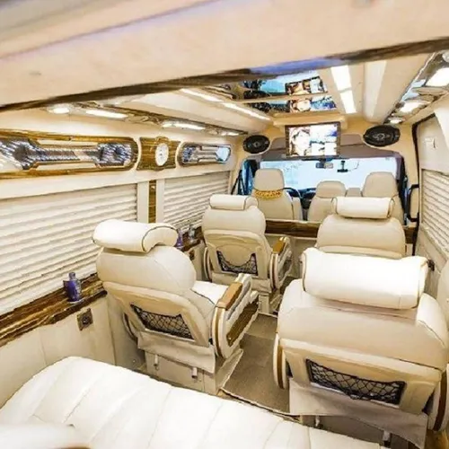 Thuê xe limousine 9 chỗ
