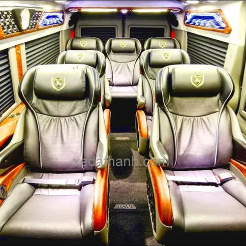 Thuê xe limousine 9 chỗ
