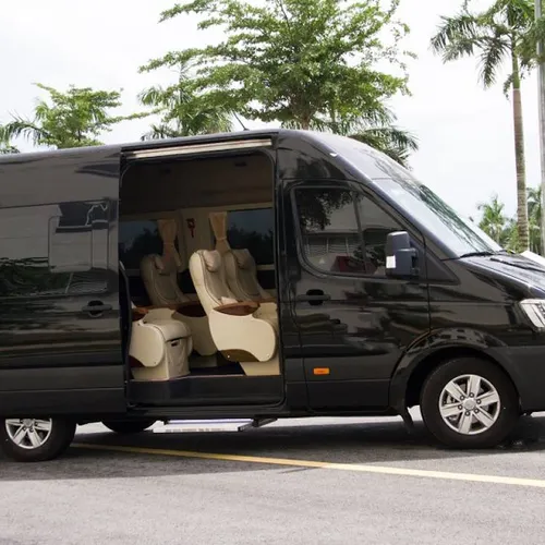 Thuê xe limousine 9 chỗ