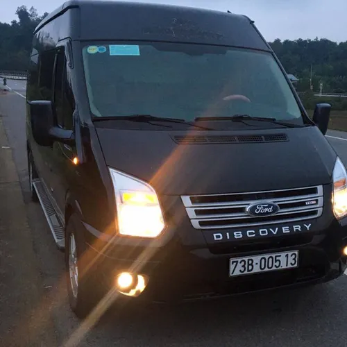 Thuê xe limousine 9 chỗ