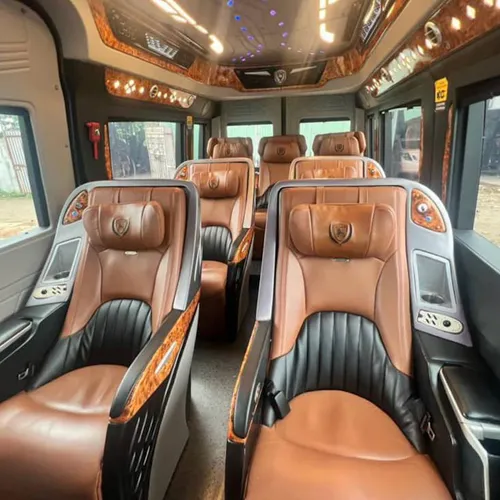 Thuê xe limousine 9 chỗ