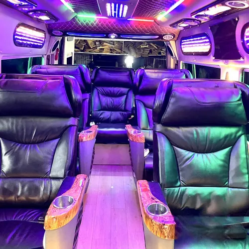 Limousine rental in Long An