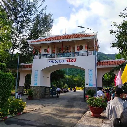 TA CU MOUNTAIN HALF-DAY TOUR | DISCOVER CULTURAL & NATURAL WONDERS