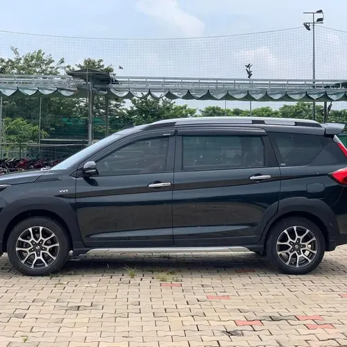 Thuê Xe 7 Chỗ Đi Vĩnh Long: Rộng Rãi, Tiện Nghi Cho Chuyến Vi Vu Miền Tây Cùng Gia Đình!