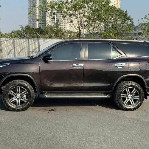 Thuê Xe 7 Chỗ Đi Vĩnh Long: Rộng Rãi, Tiện Nghi Cho Chuyến Vi Vu Miền Tây Cùng Gia Đình!