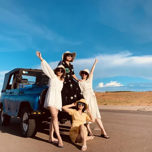 MUI NE JEEP TOUR FROM SAI GON | EXPLORE WHITE SAND DUNES & SUNRISE VIEWS