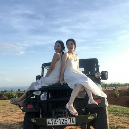 MUI NE JEEP TOUR FROM SAI GON | EXPLORE WHITE SAND DUNES & SUNRISE VIEWS