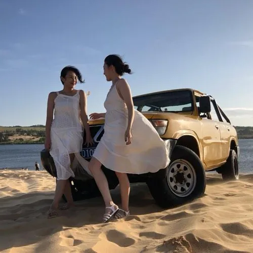 MUI NE JEEP TOUR FROM SAI GON | EXPLORE WHITE SAND DUNES & SUNRISE VIEWS