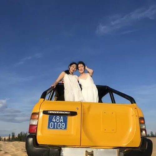 MUI NE JEEP TOUR TO SEE THE SUNRISE | EXPLORE SAND DUNES & FAIRY STREAM