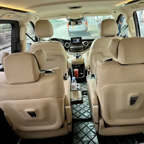 Thuê xe Kia Sedona