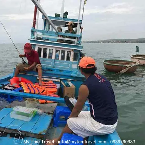 TOUR CÂU CÁ MŨI NÉ | Trải Nghiệm Câu Biển | Đón Bình Minh Tuyệt Đẹp