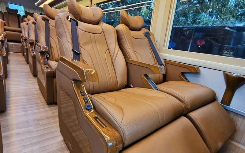 Thuê xe đi Cần Thơ 4-7-16-29-35-45c Limousine 9-11-15-18-28c