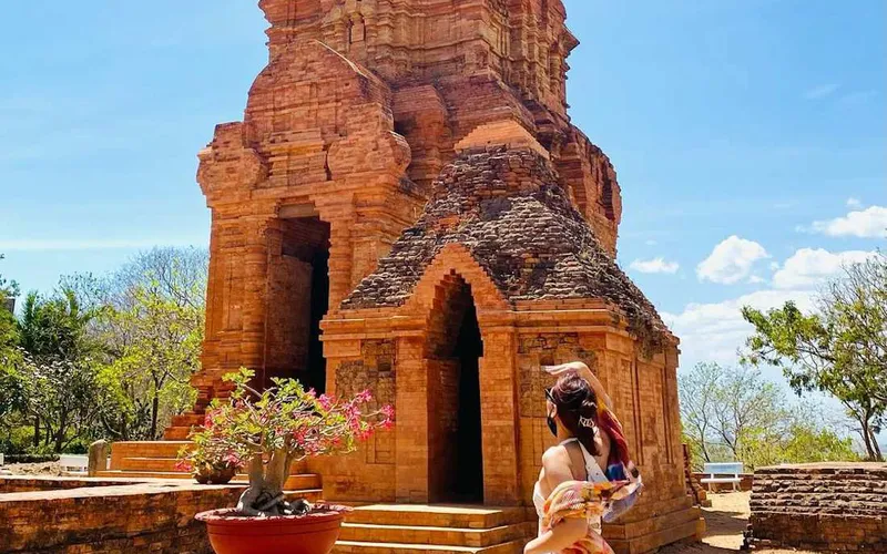 Discovering the Mystery of Poshanu Cham Tower: Journey to the Heritage Land