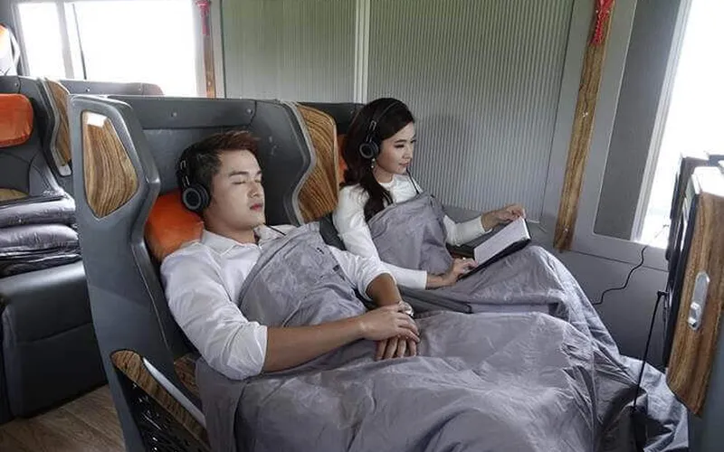 Thuê xe Limousine sài gòn mũi né