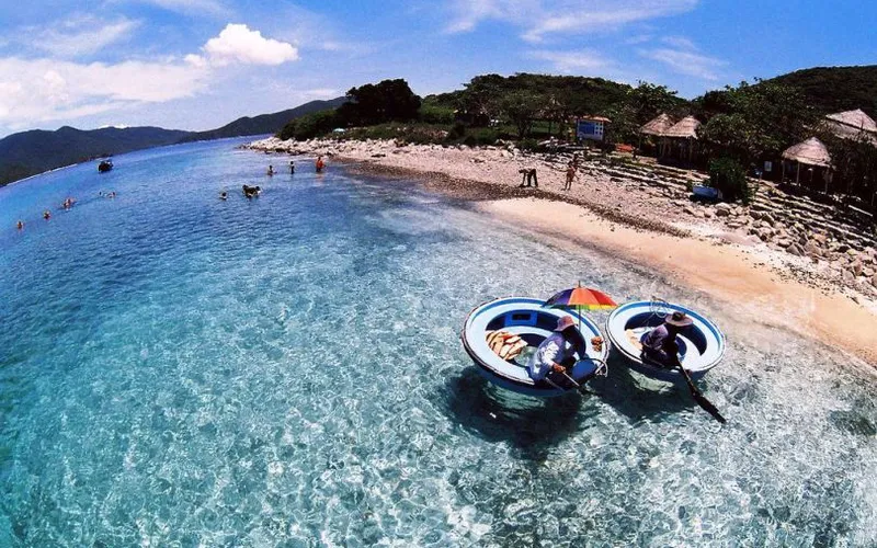 Tour Tắm Lặn Biển Nha Trang - Hòn Mun