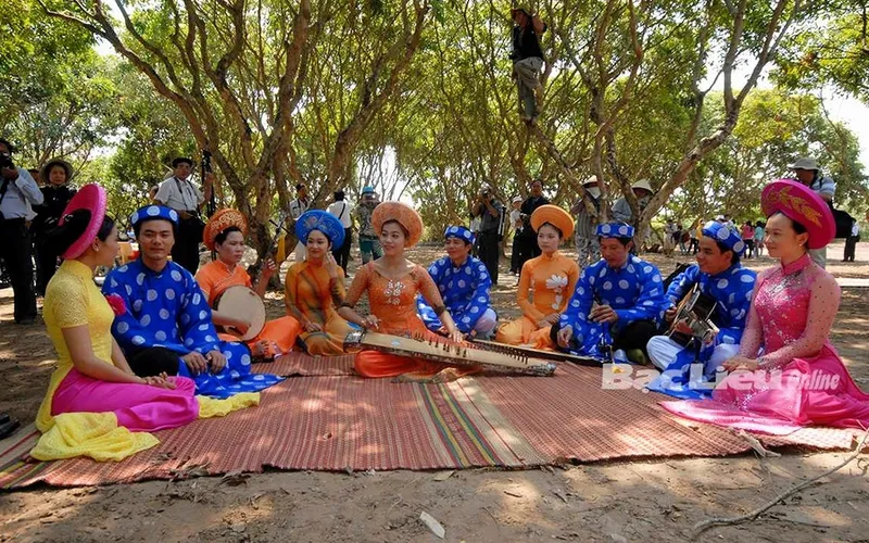 Tour Tham Quan CỒN THỚI SƠN – RẠCH TÂN THẠCH (BẾN TRE)