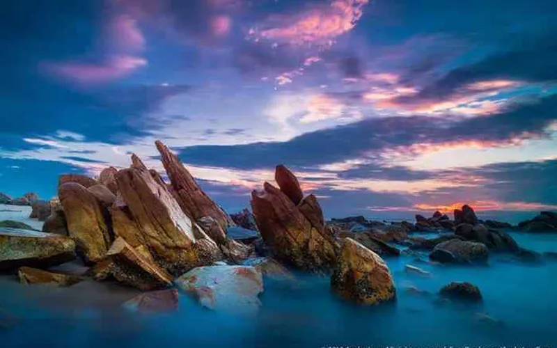 Tour Kega seeing Dragon Eye ( Mat Phung, Mat Rong, Mat Bao) and visit Jumping stones beach in Ke Ga