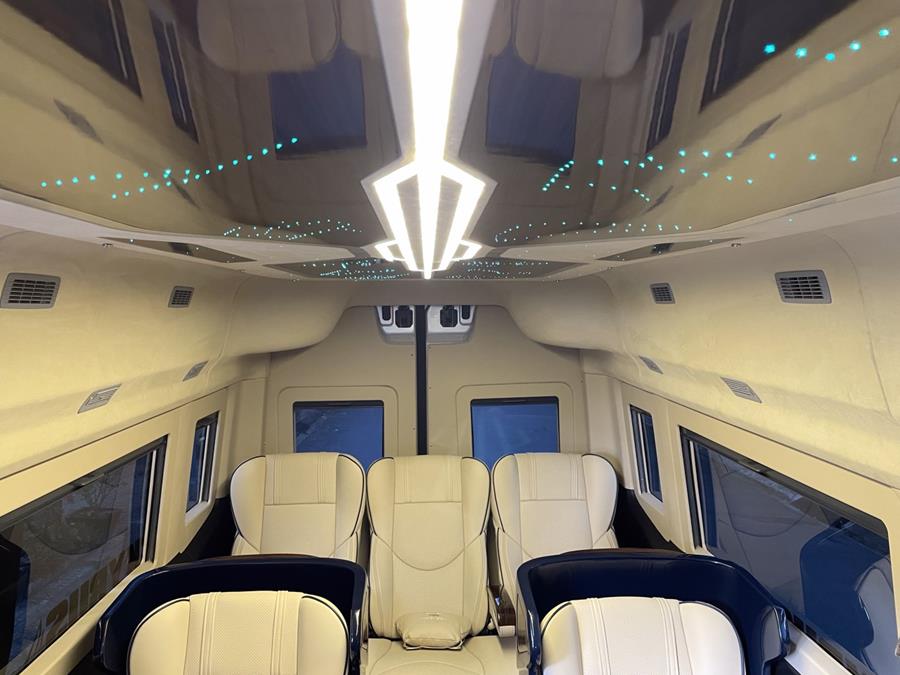 thue-xe-limousine-11-cho-gia-re-muinetourhotel.com_2.jpg (78 KB)