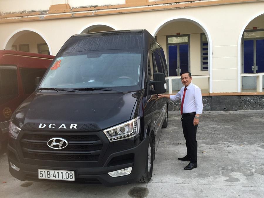 thue-xe-limousine-11-cho-gia-re-muinetourhotel.com_22.jpg (86 KB)