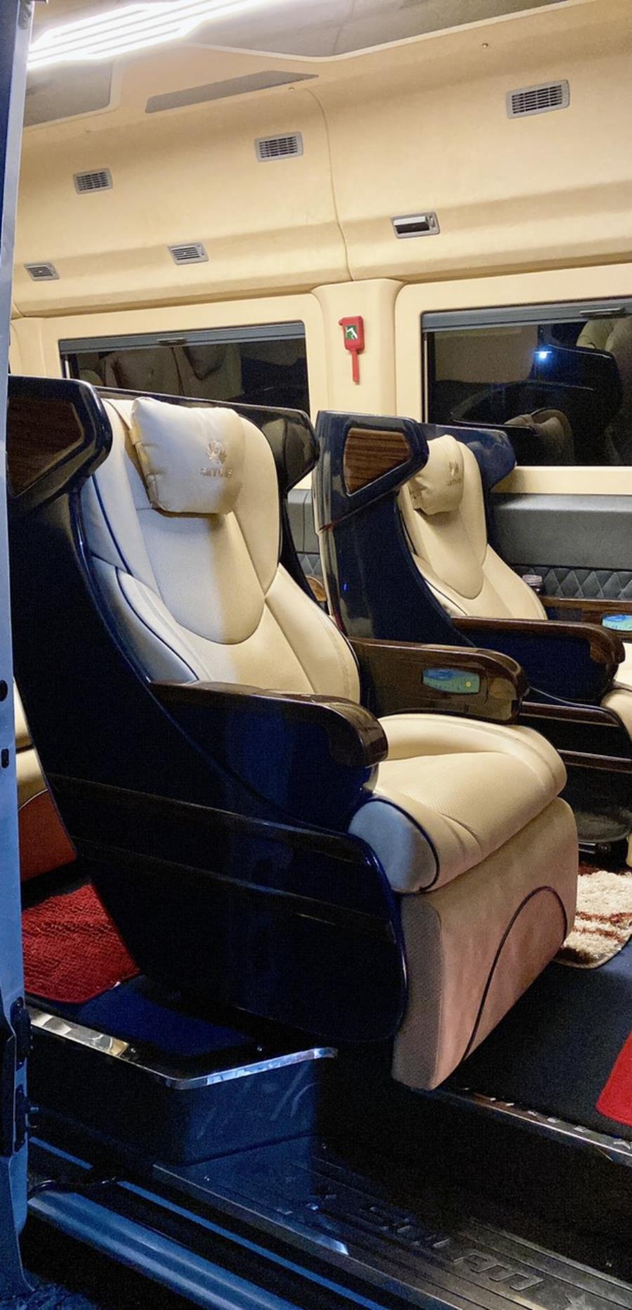 thue-xe-limousine-11-cho-gia-re-muinetourhotel.com_41.jpg (198 KB)