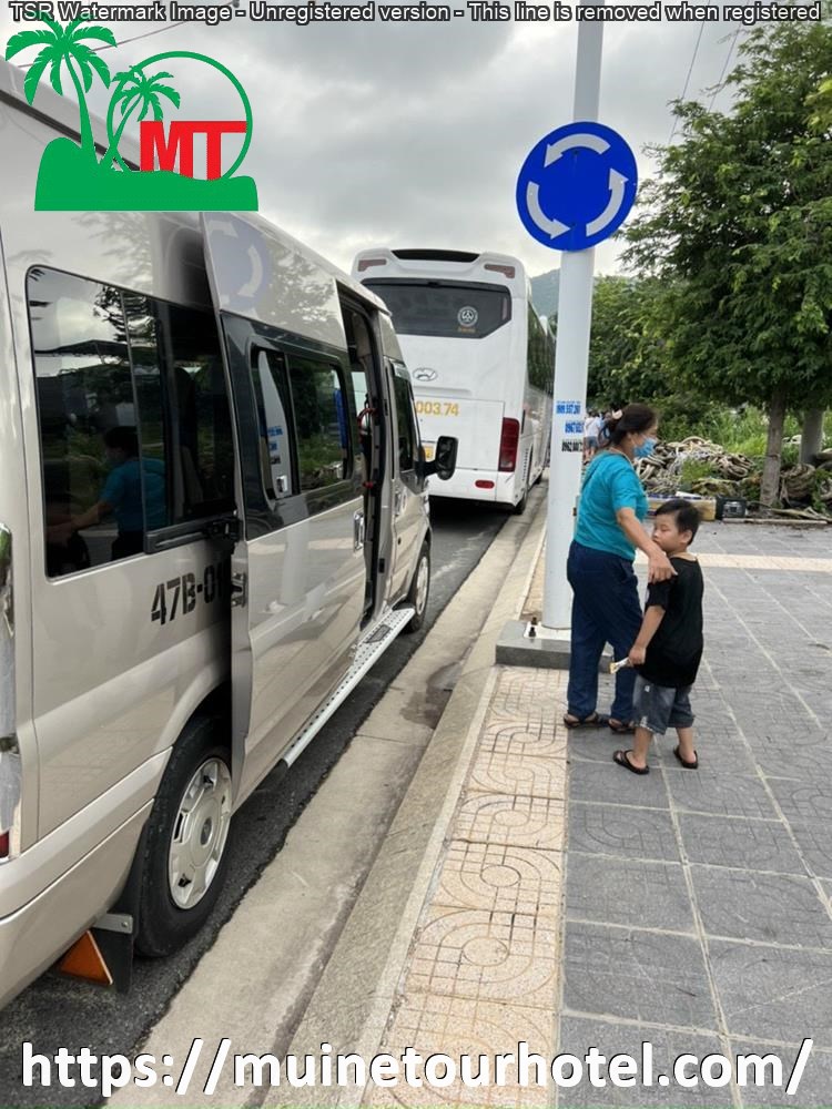 thue-xe-16-cho-gia-re-muinetourhotel.com_11.jpg (201 KB)