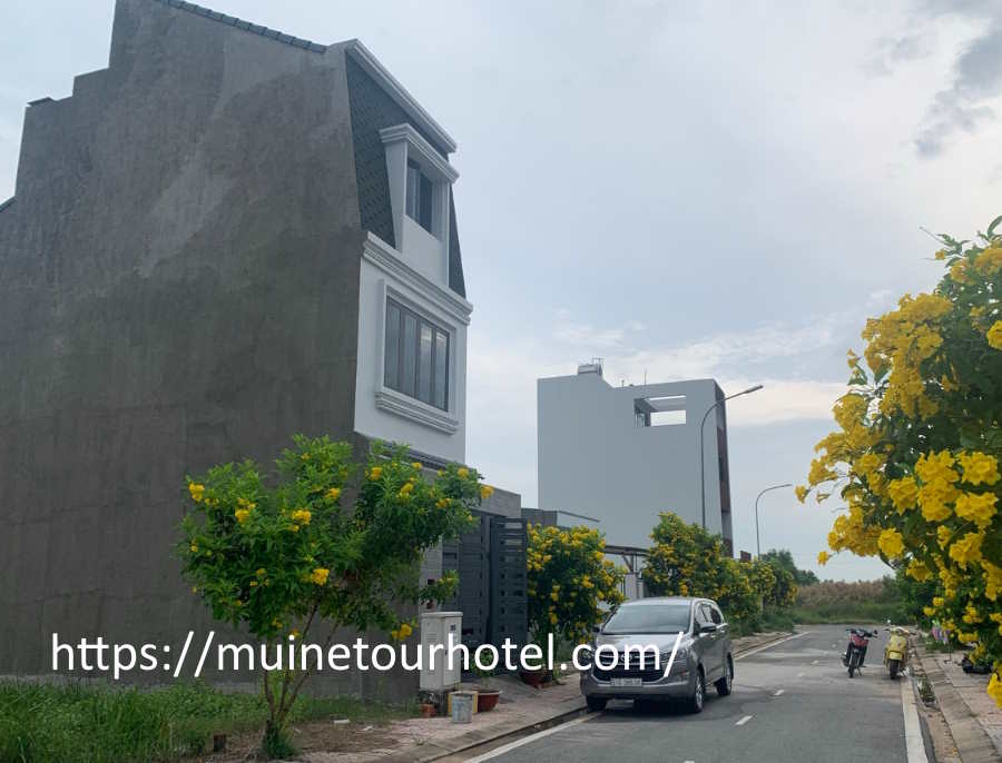 thue-xe-7-cho-gia-re-muinetourhotel.com_5.jpg (64 KB)