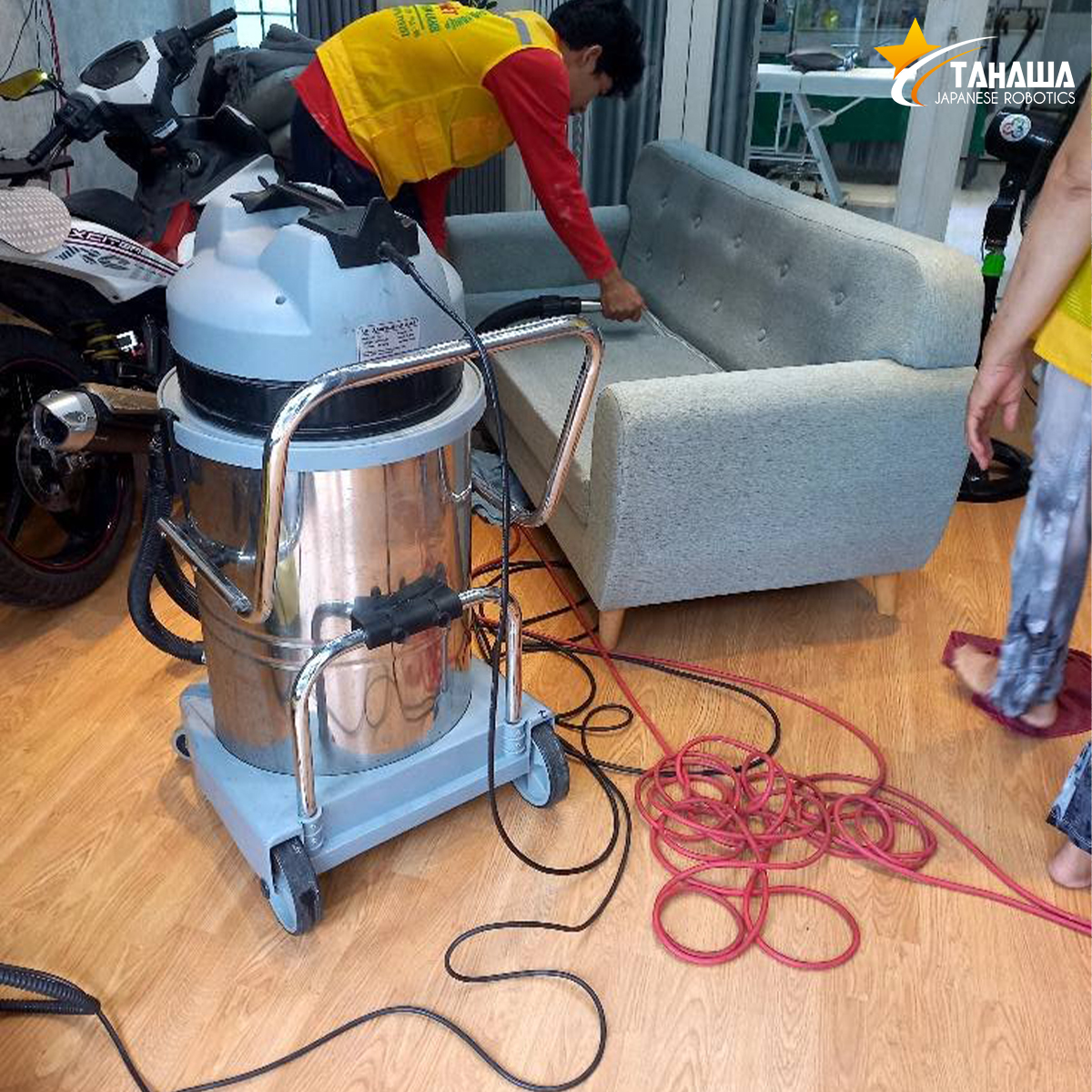 máy hút bụi khô và ướt