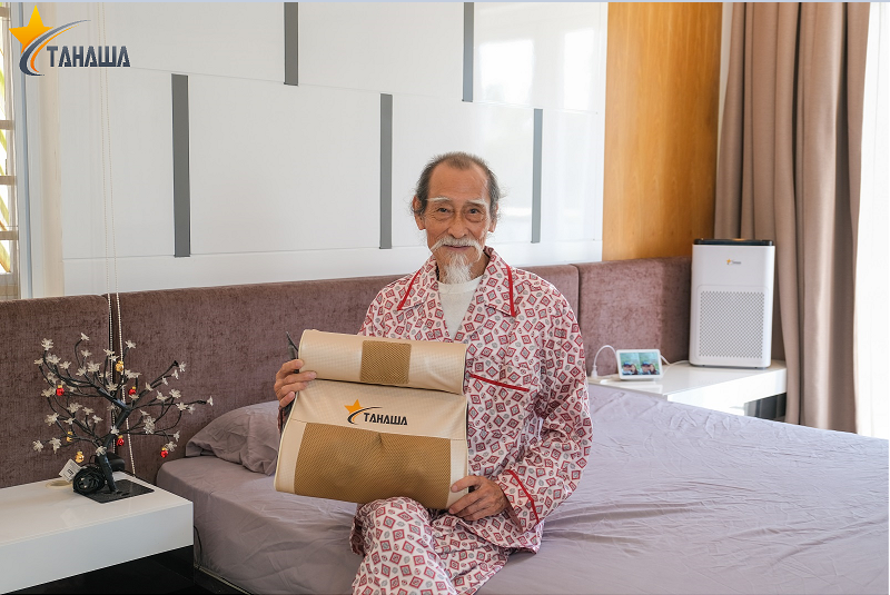 NSƯT Mạnh Dung Trải Nghiệm Hài Lòng Với Gối Massage Đa Năng Tahawa TH-G22T