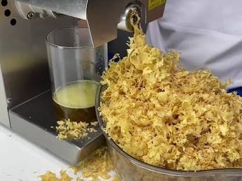 Bao nhiêu kg đậu nành ép được 1 lít dầu? Cách tính chính xác và những yếu tố ảnh hưởng