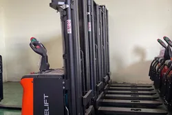 Stacker điện cao giá rẻ