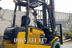 Xe nâng điện cũ ngồi lái cũ