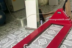 Xe nâng tay thấp siêu dài kéo pallet