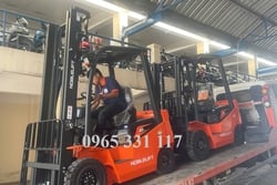 Mua xe nâng điện mới miền nam giá rẻ 