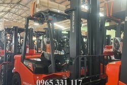 Mua xe nâng điện Trung Quốc 3 tấn giá rẻ tại miền nam 