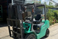 Xe nâng dầu chất lượng cao HCM