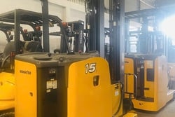 Cho thuê xe nâng điện giá tốt Bình Dương