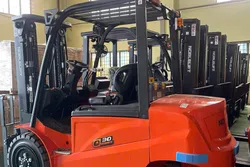 Xe nâng điện giá rẻ