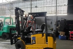 Mua Xe nâng Komatsu Nhật bãi tại HCM 