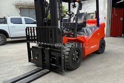 Bán xe nâng điện Trung Quốc giá rẻ tại HCM 