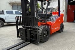 Mua xe nâng điện Trung Quốc giá rẻ tại HCM 