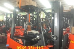 Mua xe nâng hàng Trung Quốc mới sẵn kho 