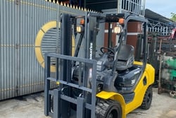 Xe nâng hàng Nhật bãi qua sử dụng
