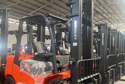 Mua xe nâng Trung Quốc uy tín tại HCM 