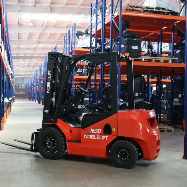 Xe nâng dầu Noblelift