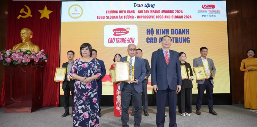 HỘ KINH DOANH CAO ANH TRUNG VINH DỰ ĐƯỢC TRAO TẶNG DANH HIỆU “DOANH NHÂN SAO VÀNG” VÀ “SẢN PHẨM – DỊCH VỤ CHẤT LƯỢNG VÀNG NĂM 2024